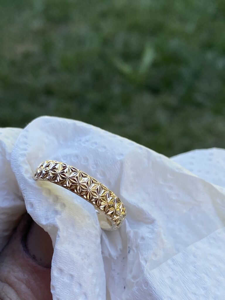 Gold Band Sacred Geometry Cut